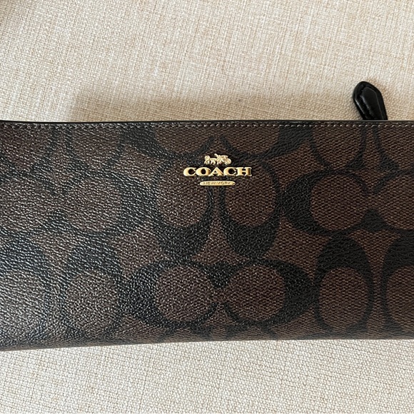 Coach Black and Brown Signature Wallet - Picture 1 of 3